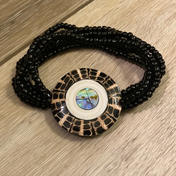 handmade Jewelry - Stunning abalone beaded stretch bracelet